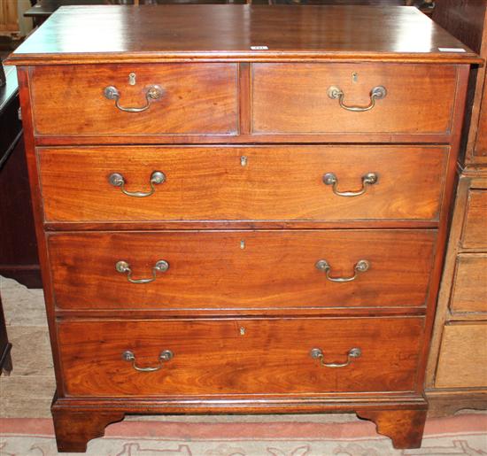 George III mahogany chest of drawers